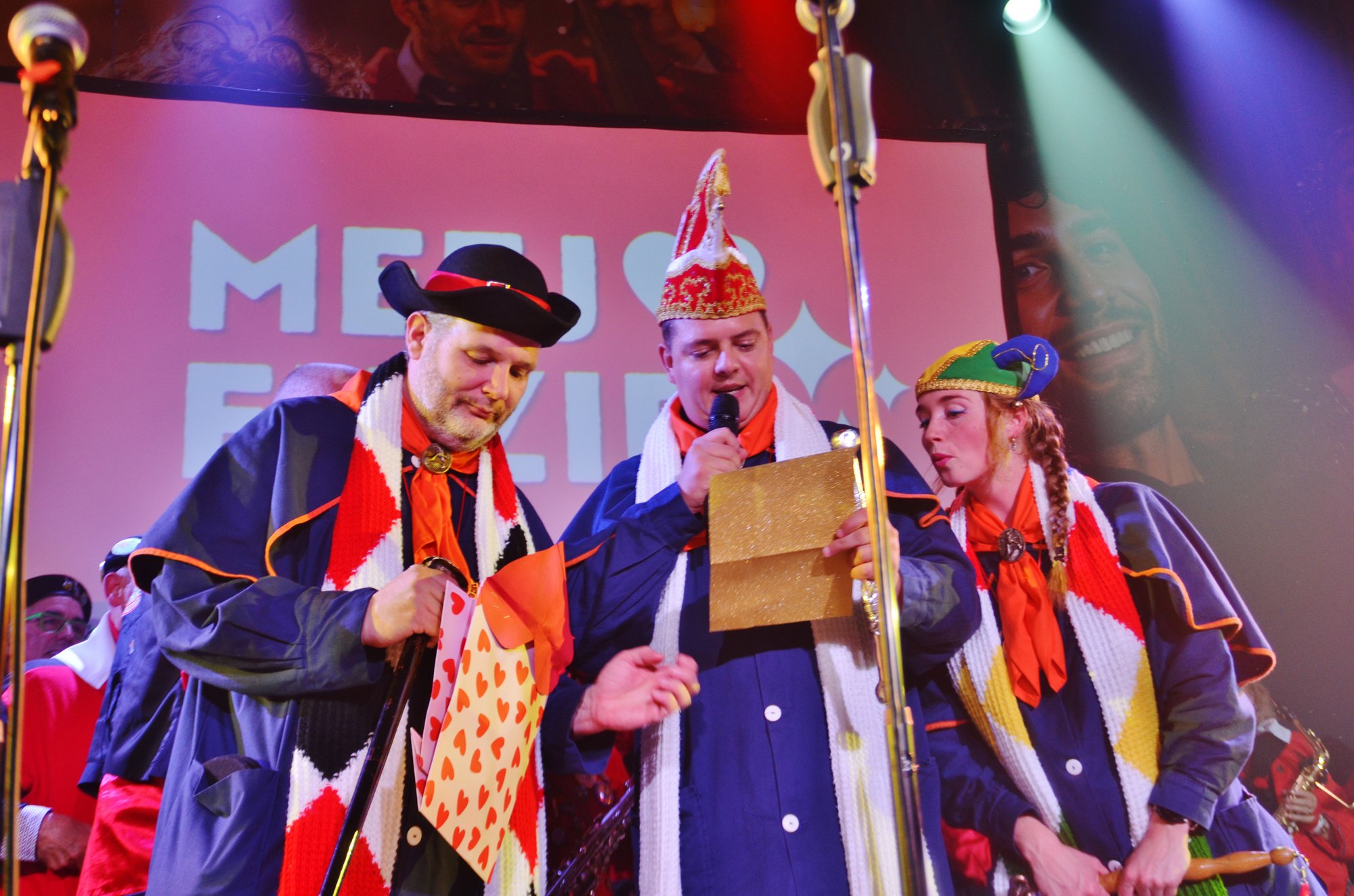 2025-11-11 Het drietal van Tullepetaonestad is gepresenteerd!