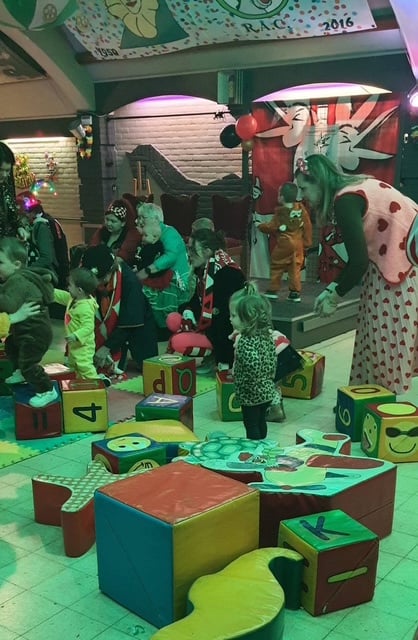 Zeer geslaagd Peuterbal/Oppasbal